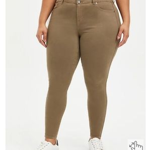 Torrid size 22 olive jegging